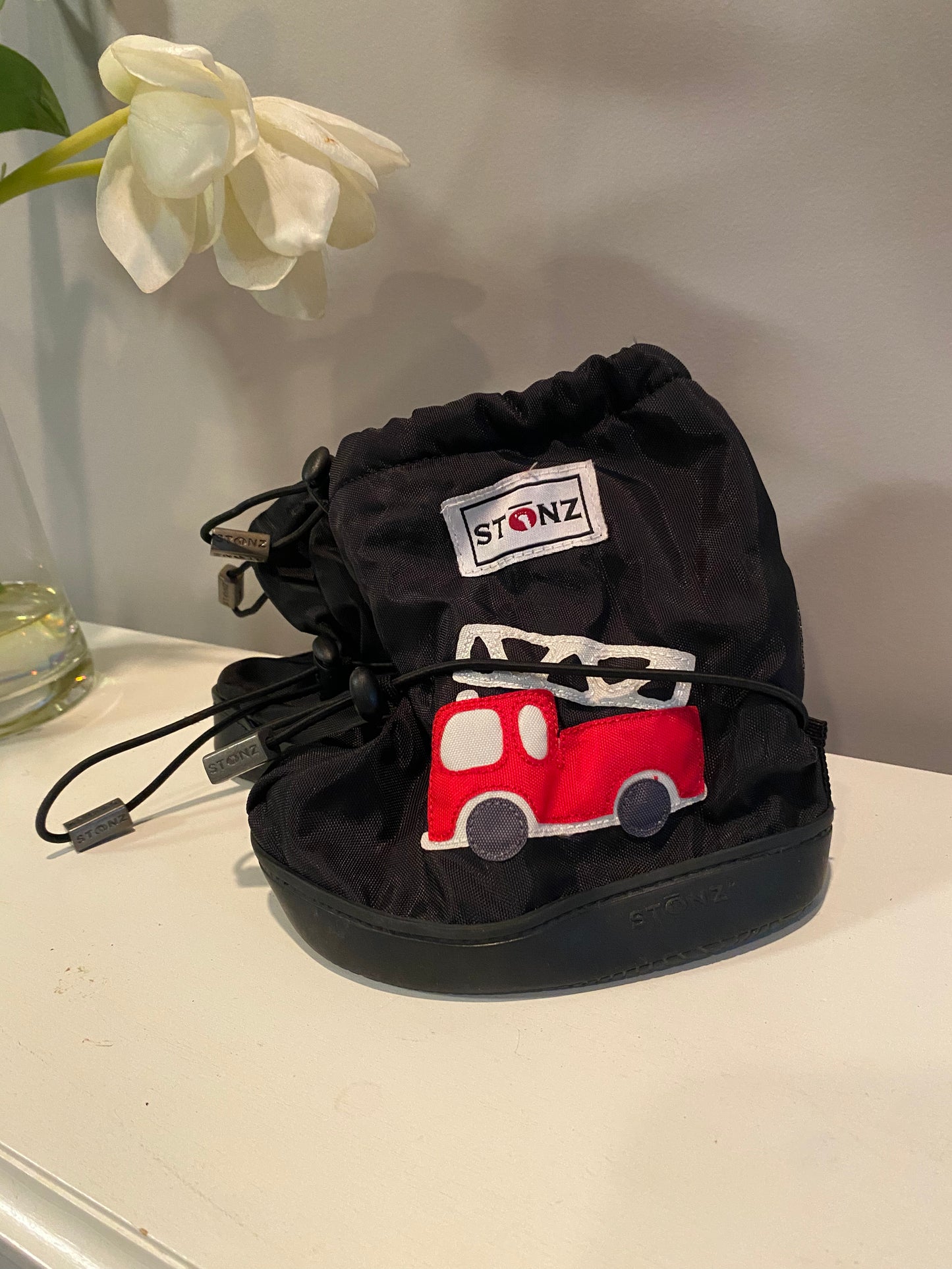 STONZ Booties - Size Large