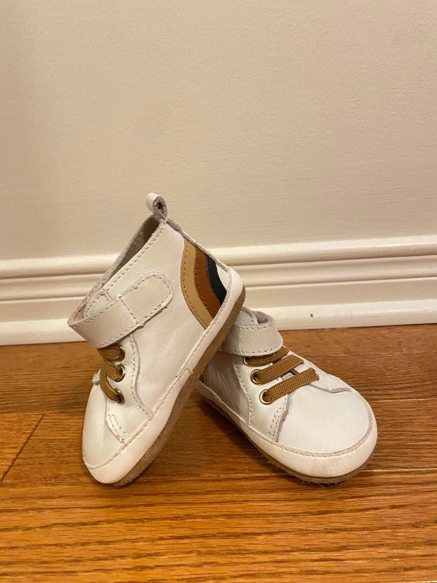 Pretty Brave Leather Shoes - 4.75" sole
