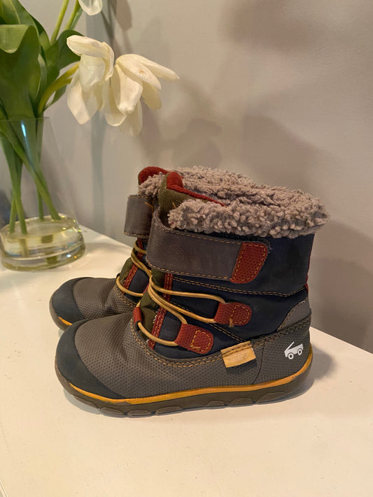 See Kai Run Gilman Waterproof/Insulated - Size 10