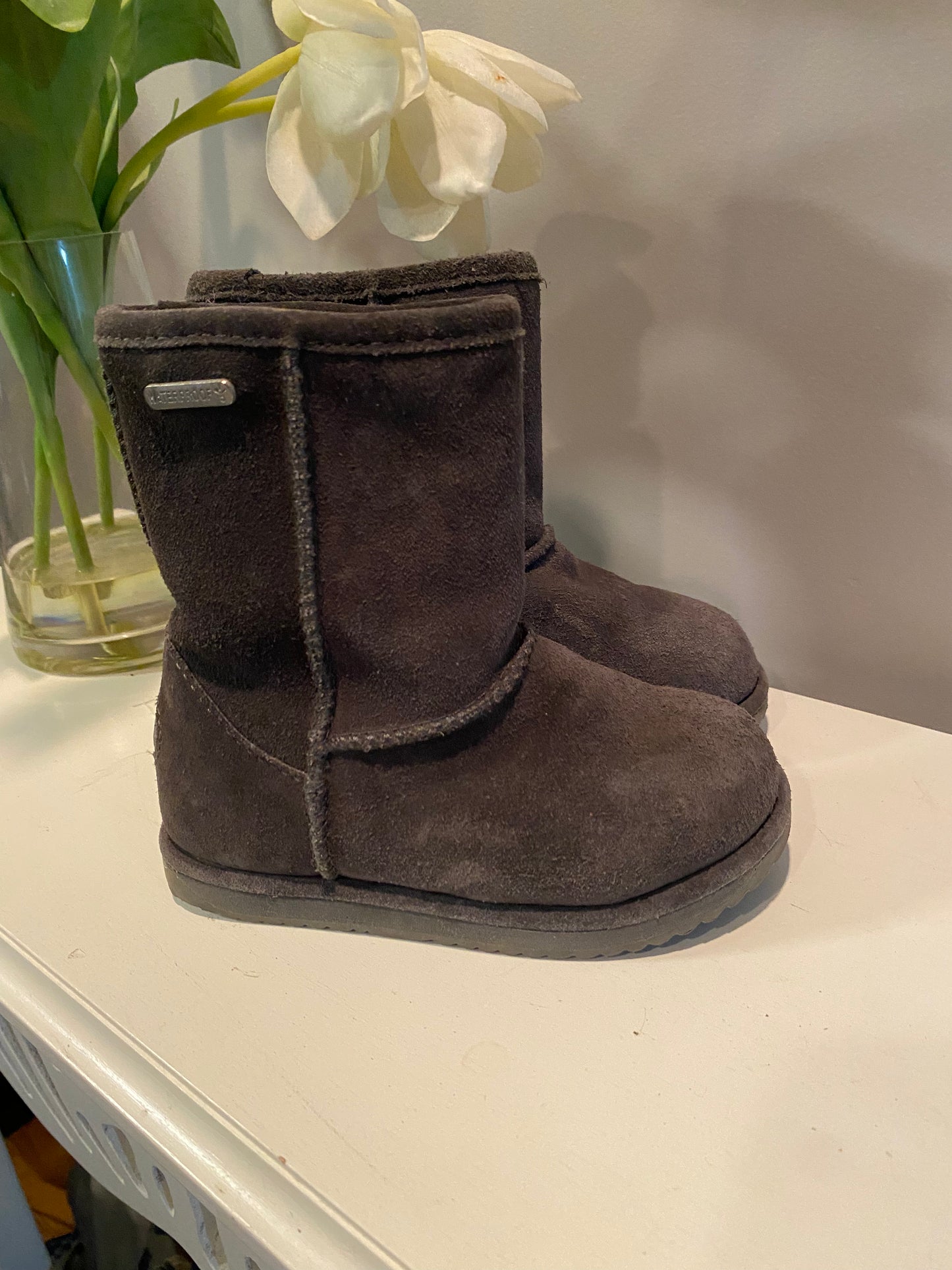 EMU Brumby Lo Waterproof Sheepskin Boots - Size 9